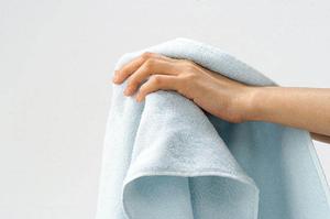 裏面がミラーになっている缶バッジ