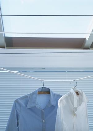 買取依頼を出す前に、情報を調べて比較を